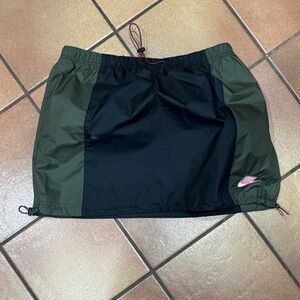 Nike Two-Tone Black and Olive Skirt - Nordstrom exclusive